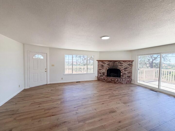 Property Photo: 7548 Hwy 12 CA 95254