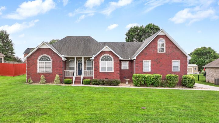Property Photo:  103 Canary Ln  TN 37160 