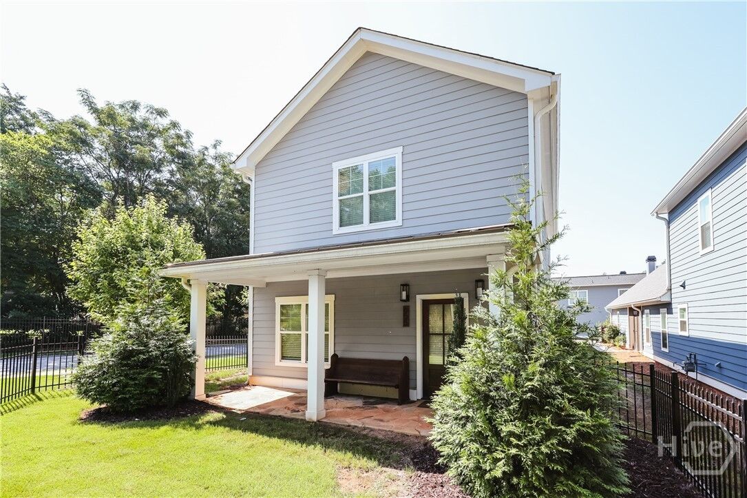 Property Photo: 655 Oglethorpe Avenue GA 30606