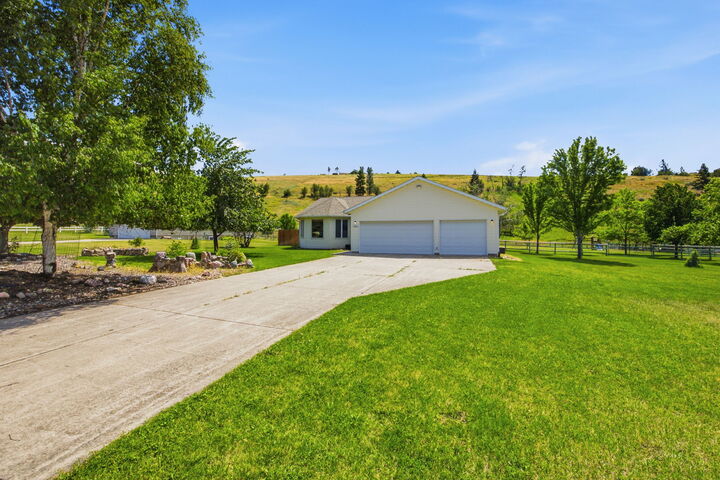 Property Photo:  3255 Rodeo Road  MT 59803 