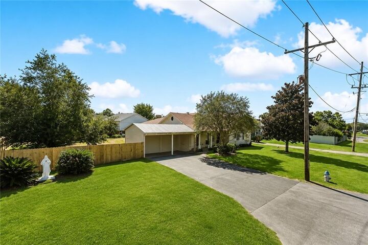 Property Photo:  1929 Jean Lafitte Boulevard  LA 70067 