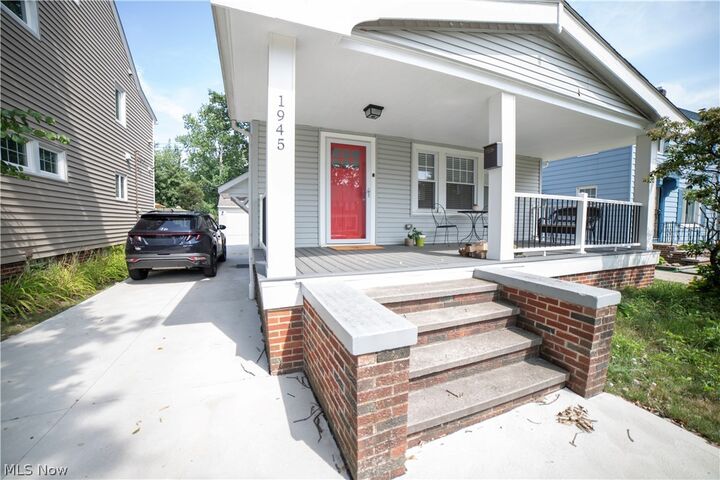 Property Photo:  1945 Staunton Road  OH 44118 