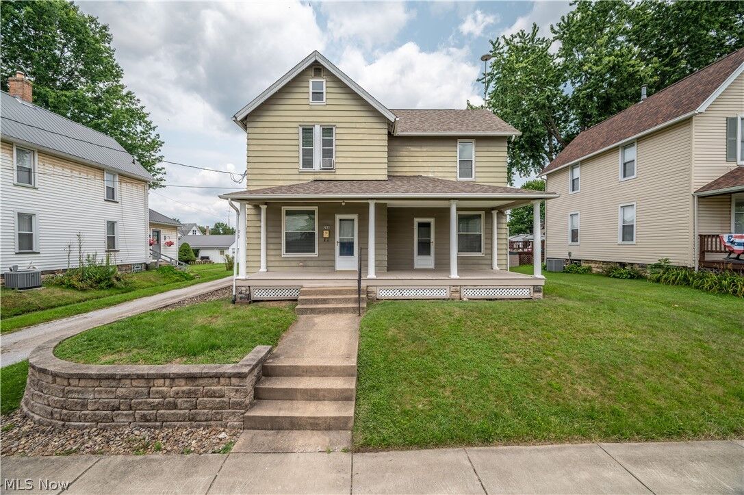 Property Photo:  266 W Martin Street  OH 44413 