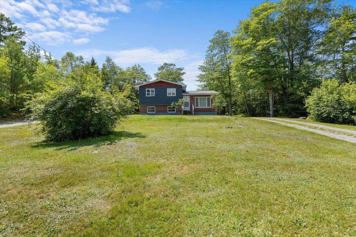 Property Photo: 637 Woodlawn Drive NS B0T 1W0