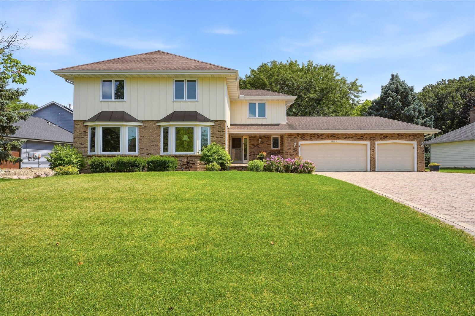 Property Photo:  16015 46th Avenue N  MN 55446 