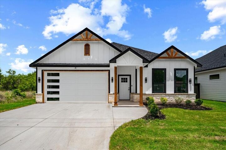 Property Photo:  3005 Centaurus Way  TX 76048 