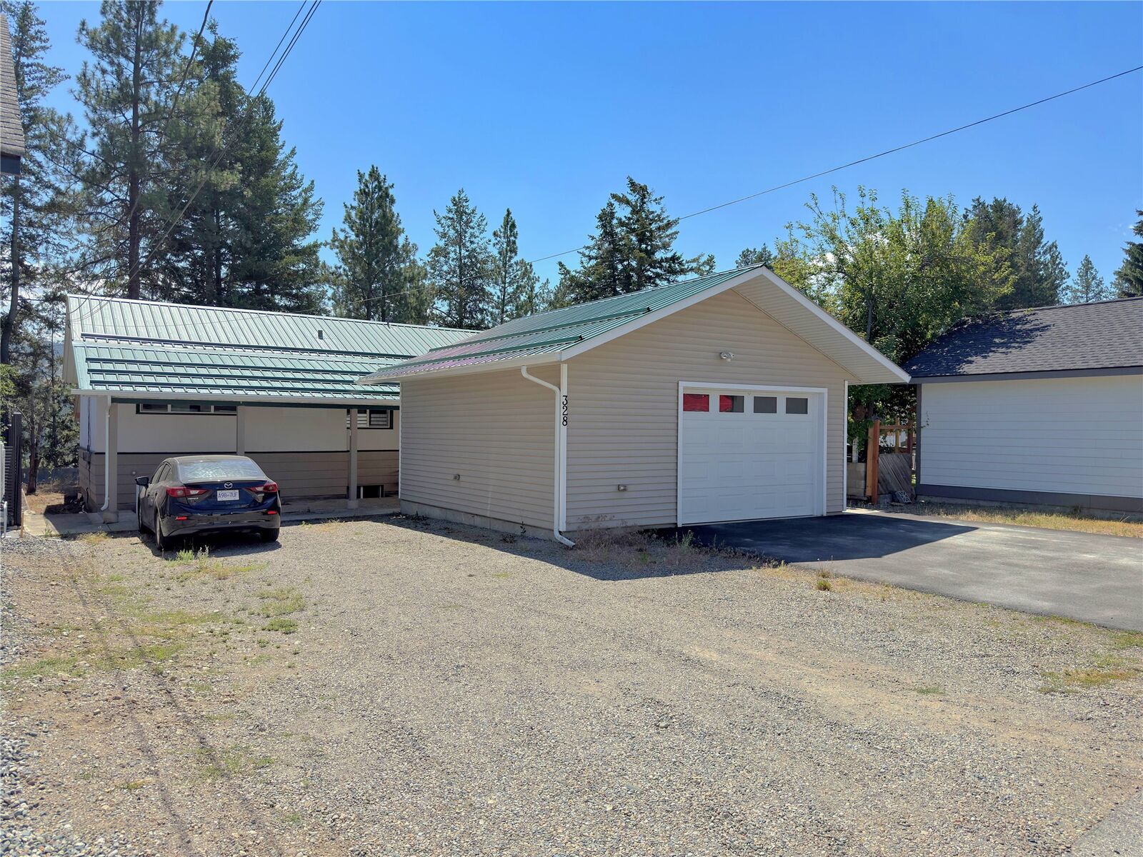 Property Photo: 328 Sunset Avenue BC V0X 1W0