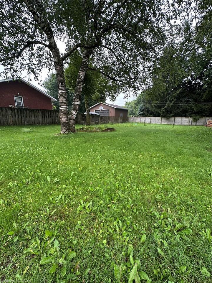 Property Photo: 554 Main Street E ON N0G 2P0