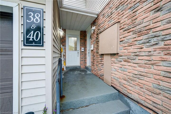 Property Photo: 175 Elm Ridge Drive 38 ON N2N 1L7