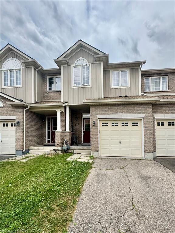 Property Photo: 520 Banffshire Crescent ON N2R 1W7