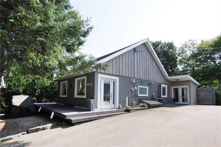 Property Photo: 15 Poplar Trail ON N3C 2V4