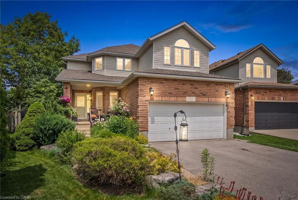 Property Photo: 916 Rush Meadow Court ON N2R 1K9