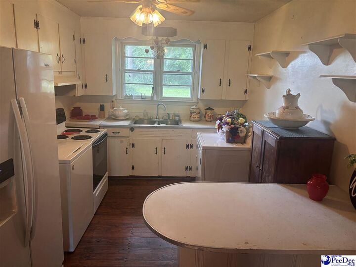 Property Photo: 2604 E Spring Street SC 29505-6837