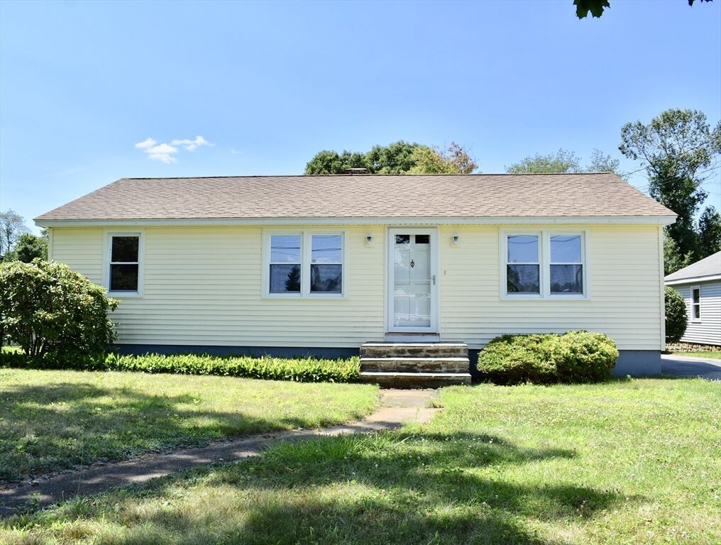 Property Photo:  118 Blaine Ave  MA 01515 