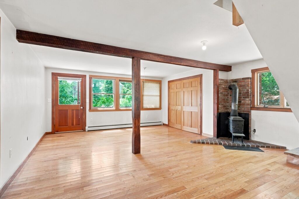 Property Photo:  62 Bennett St S  MA 01930 