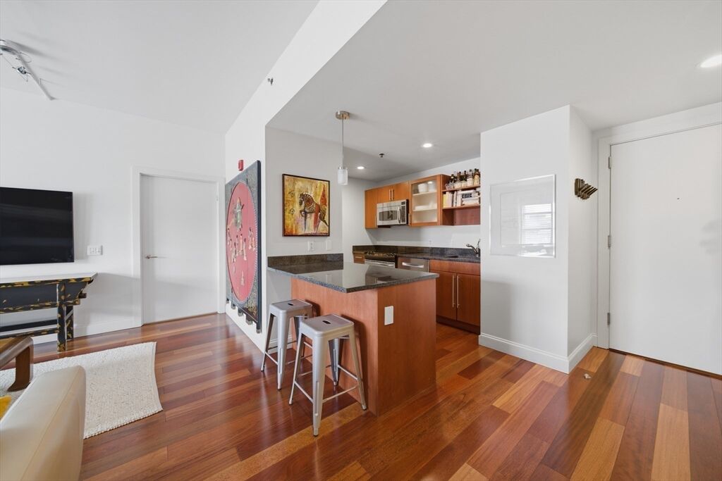 Property Photo:  17 Otis Street 701  MA 02141 
