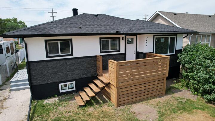 Property Photo: 709 Centre Street AB T0J 1P0