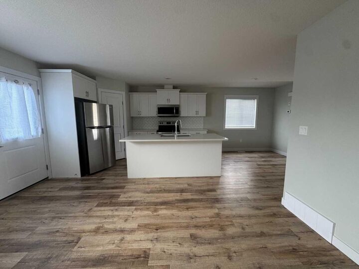 Property Photo: 11408 96 Street AB T8X 0W7