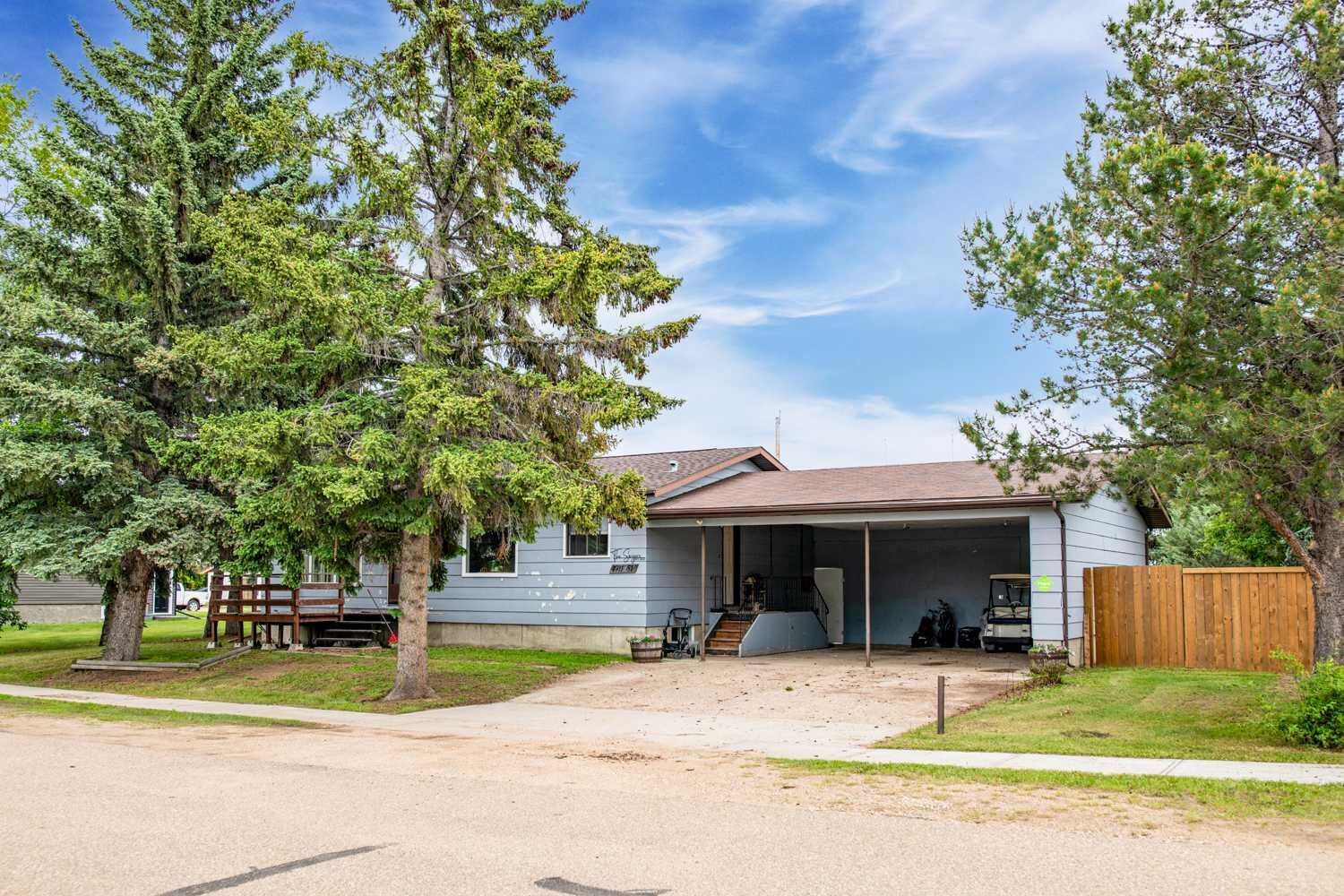 Property Photo: 4911 51 Street AB T0B 0Z0