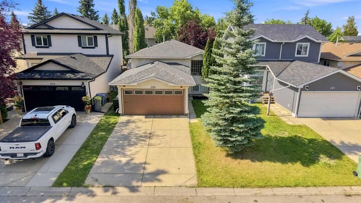 225 Harvest Glen Place NE — photo 1