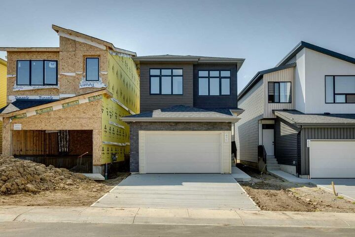 Property Photo: 59 Creekside Rise SW AB T2X 6G9