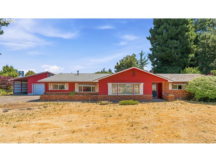 Property Photo:  832 Wilsonville Rd  OR 97132 
