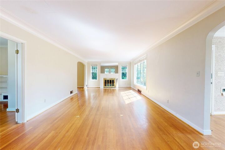 Property Photo: 724 Valencia Street WA 99362