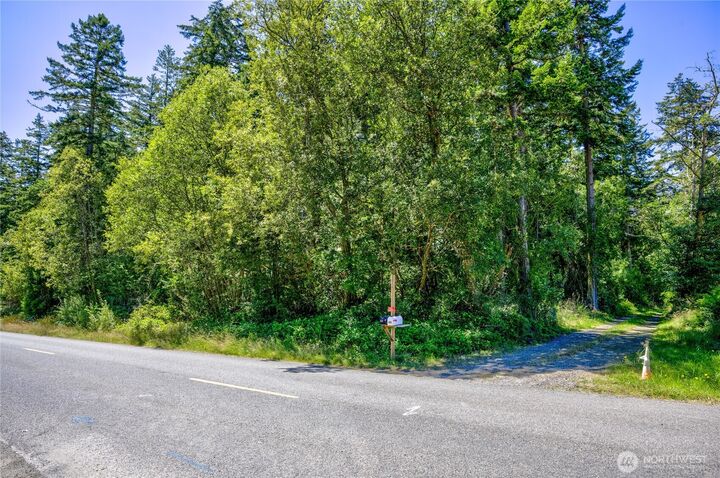 Property Photo: 301 N Jacob Miller Road WA 98368