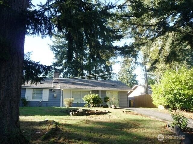 Property Photo:  21906  55th Avenue W  WA 98043 