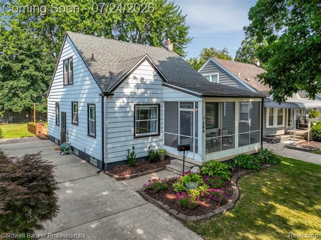 Property Photo: 300 S Minerva Avenue MI 48067