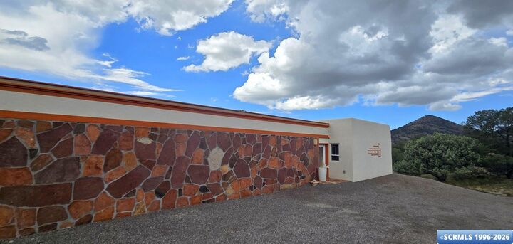 Property Photo: 39 Vesuvius Way NM 88061