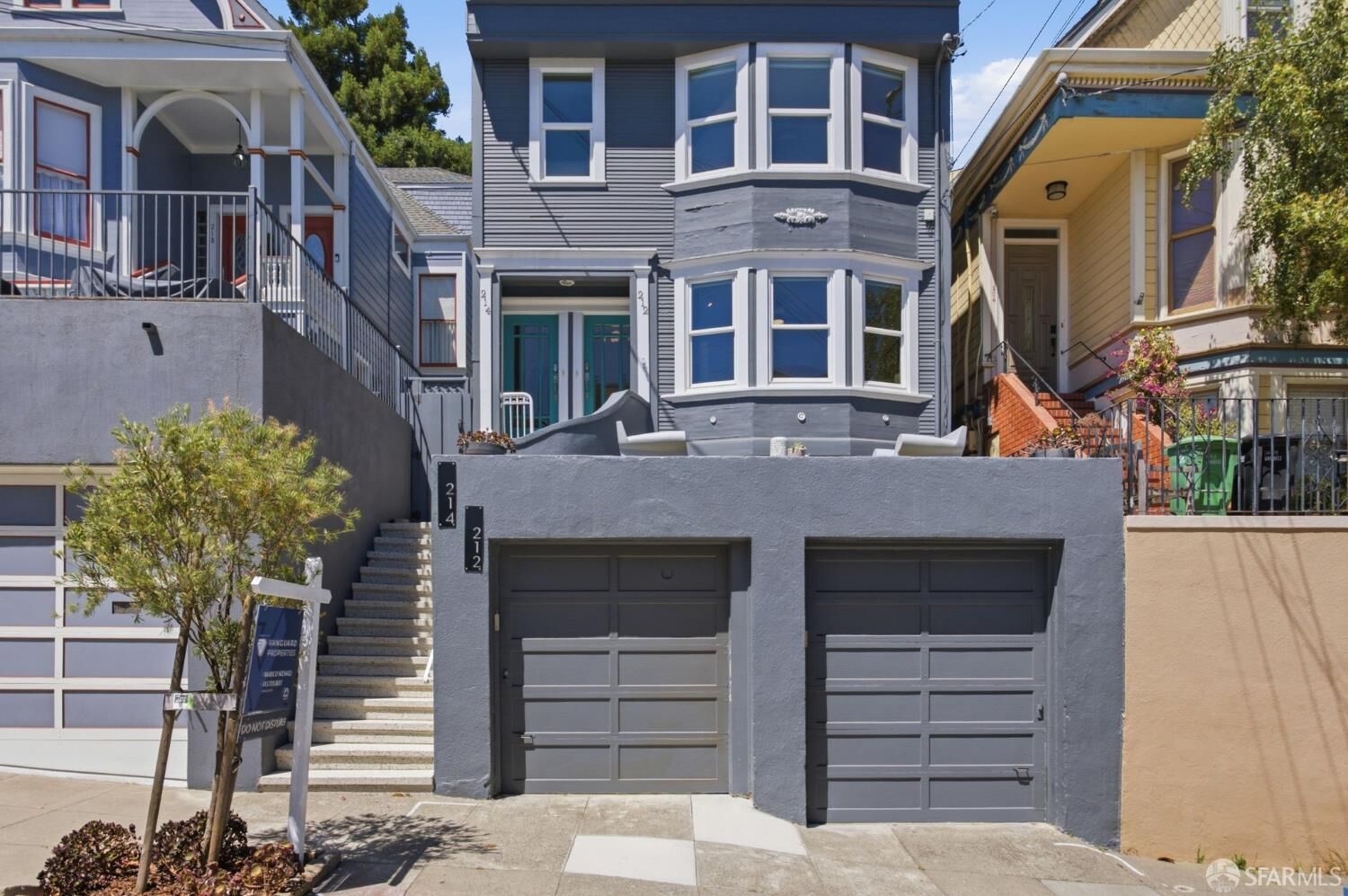 Property Photo: 212 Eureka Street CA 94114