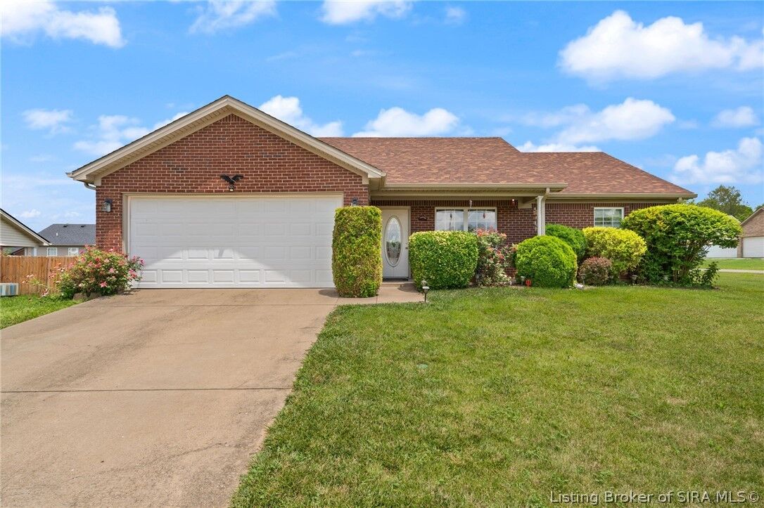 Property Photo:  5935 Pine View Court  IN 47130 
