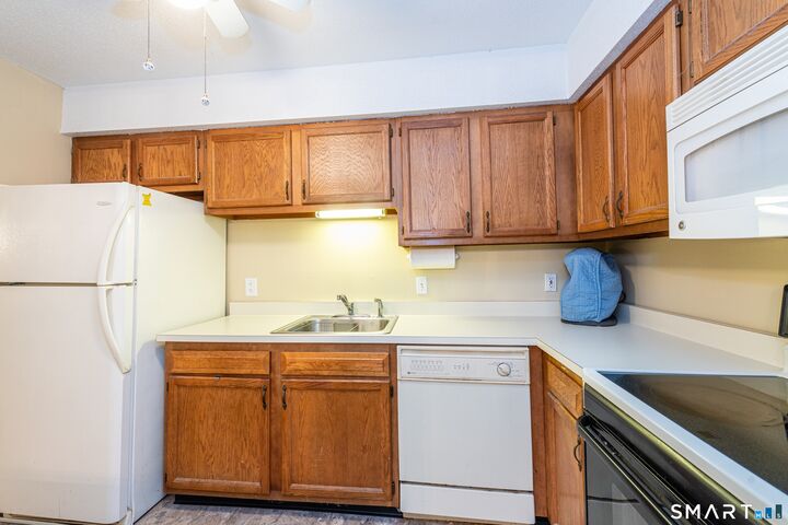 Property Photo:  900 Mix Avenue 62  CT 06514 