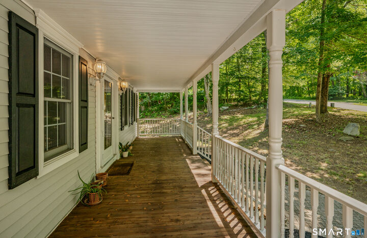Property Photo:  4 Sanfords Bridge  CT 06423 