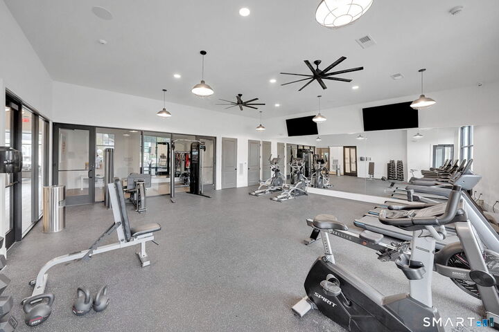 Property Photo: 280 Salmon Brook Street 5112 CT 06035