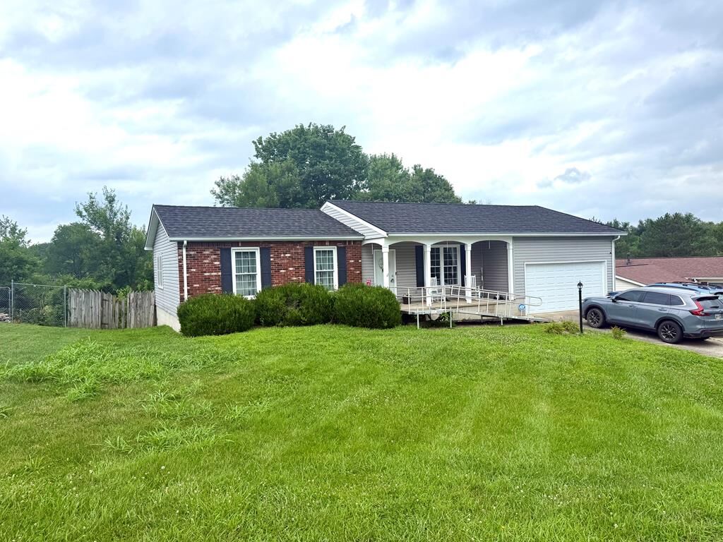 Property Photo: 92 Clayburne Blvd. OH 45601