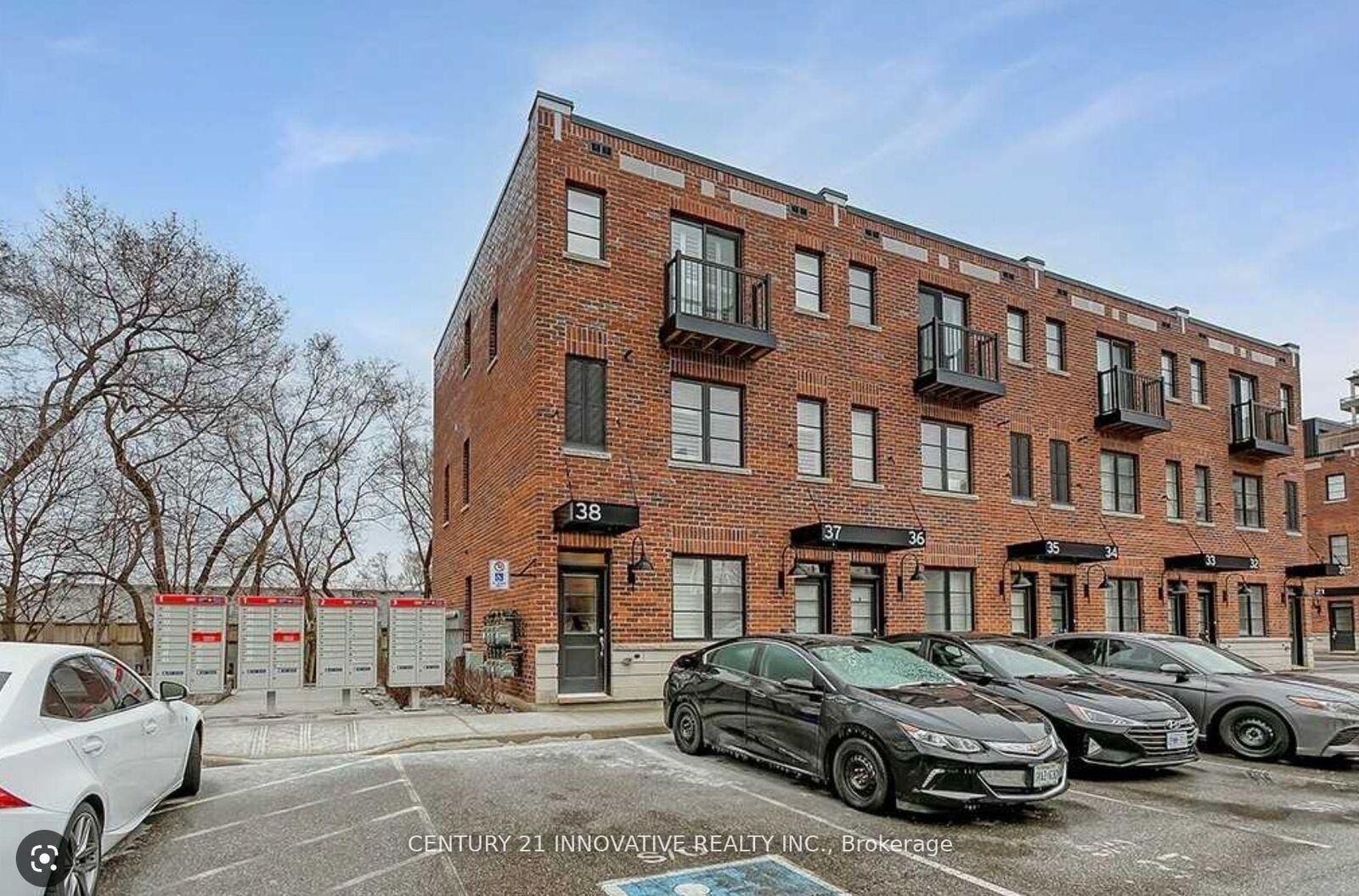 Property Photo: 70 Plains Road W 38 ON L7T 1E8