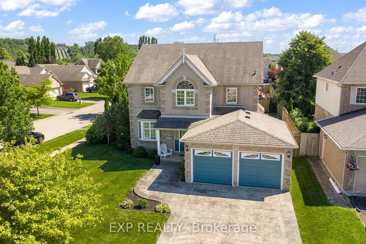 57 Goodman Crescent — photo 1