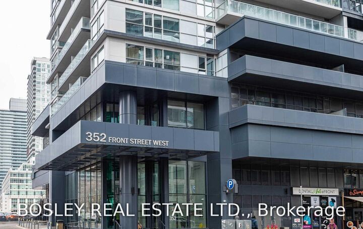 Property Photo: 352 Front Street W 903 ON M5V 1B5