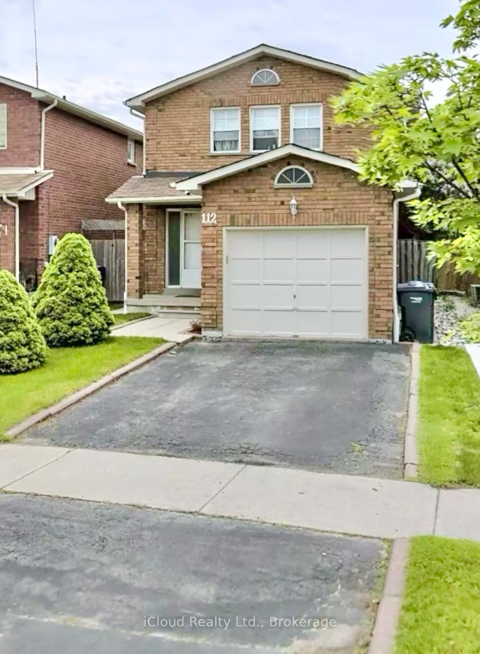 Property Photo: 112 Dumfries Avenue ON L6Z 2X3