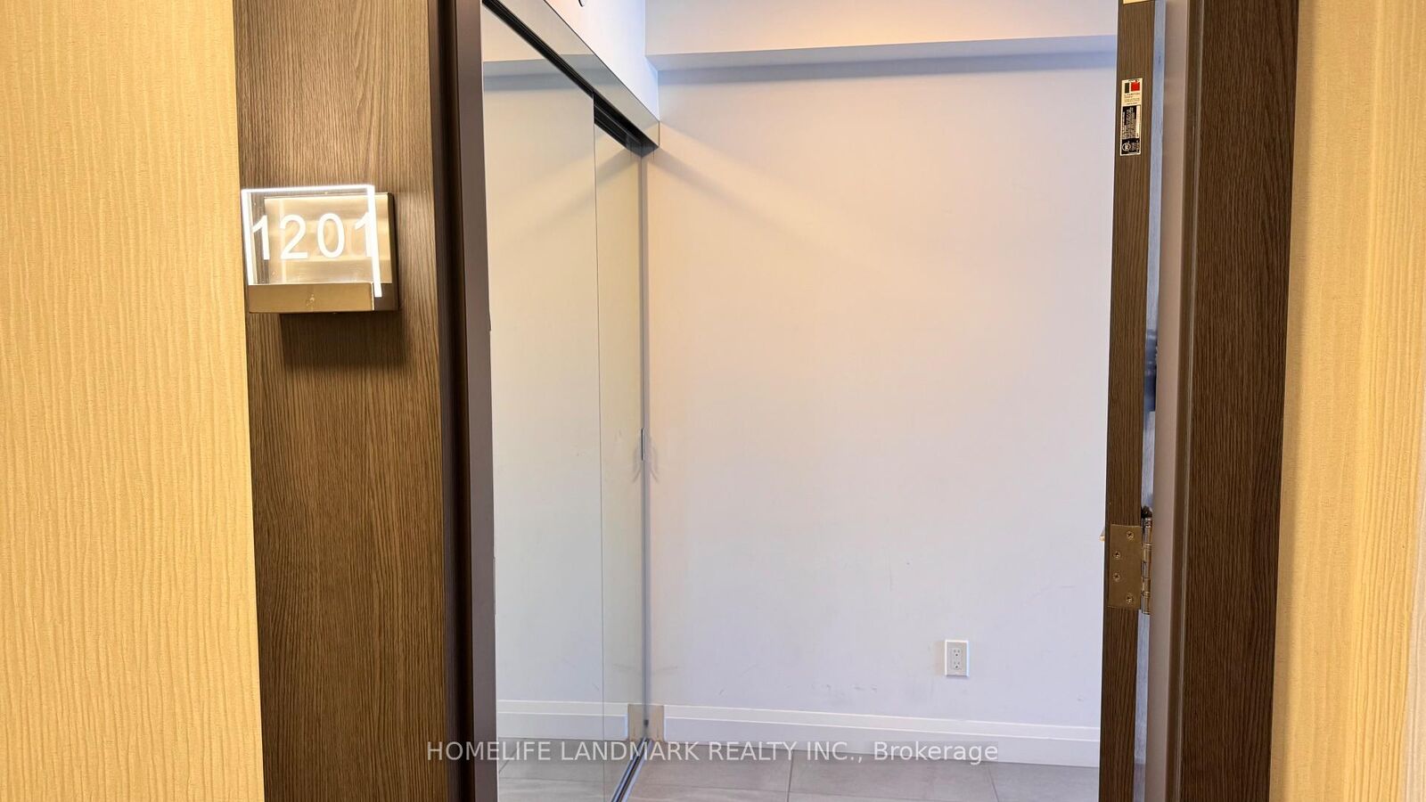 Property Photo: 15 Water Walk Drive 1201 ON L6G 0G2