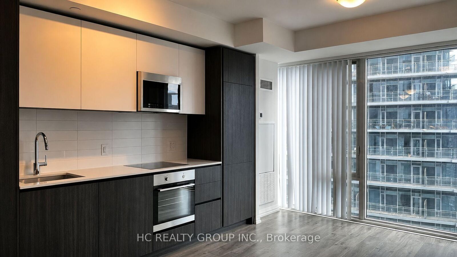Property Photo: 8 Widmer Street ON M5V 0W6