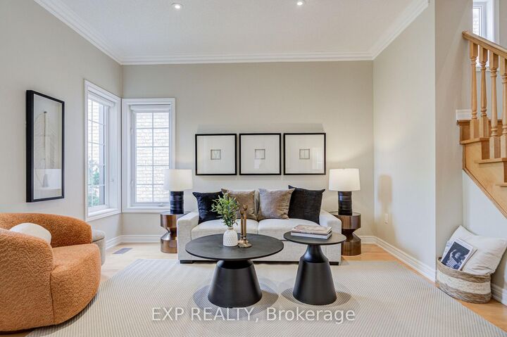 Photo de la propriété: 71 Futura Avenue ON L4S 1S8