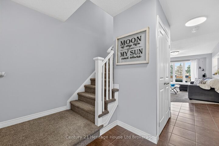 Property Photo:  1180 Caen Avenue  ON N4T 0G3 