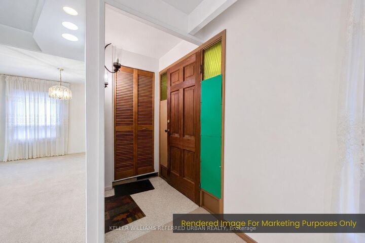 Property Photo: 7 Saunders Crescent ON M8Y 2P7