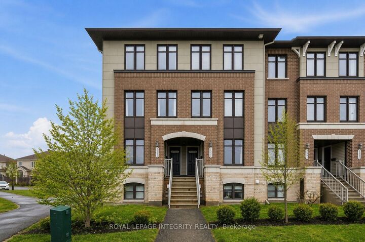 Property Photo: 2341 Esprit Drive ON K4A 0T4