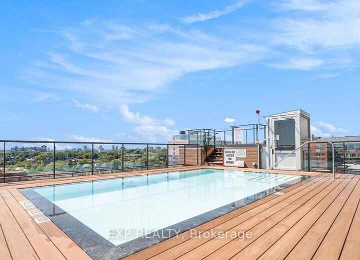 Property Photo: 203 Catherine Street 204 ON K2P 1J5