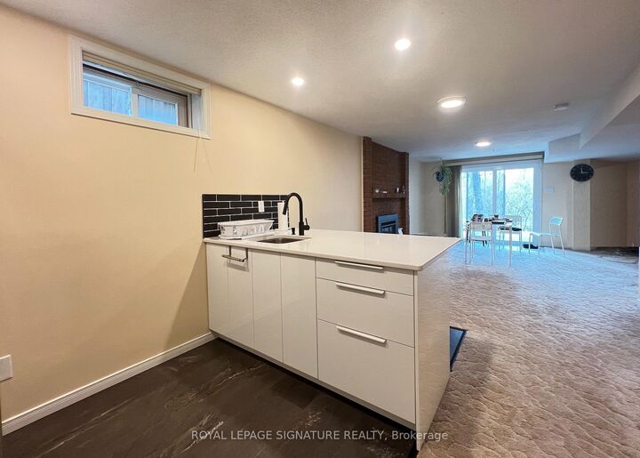 Property Photo:  12 Tanglewood Trail Bsmt  ON L3T 6V4 