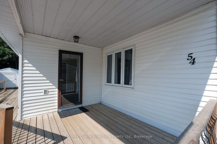 Photo de la propriété:  63 Whites Road 54  ON K8V 5P8 